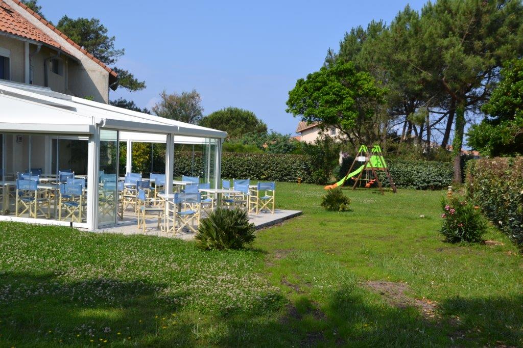 les vagueshotel-les-vagues-terrasse