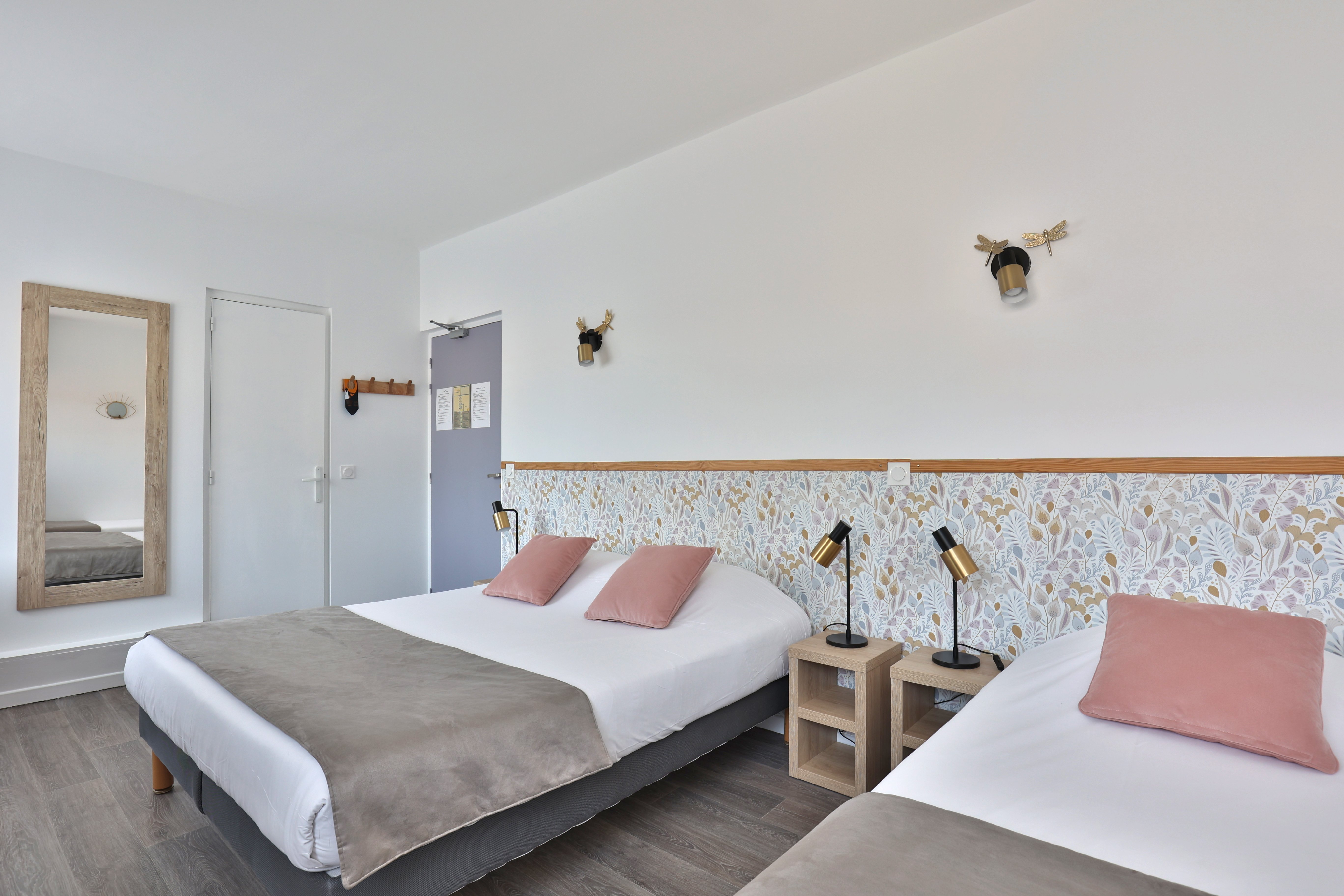 HOTEL DU CAP CAPBRETONhotelducap-chambre-triple-sans-balcon-2