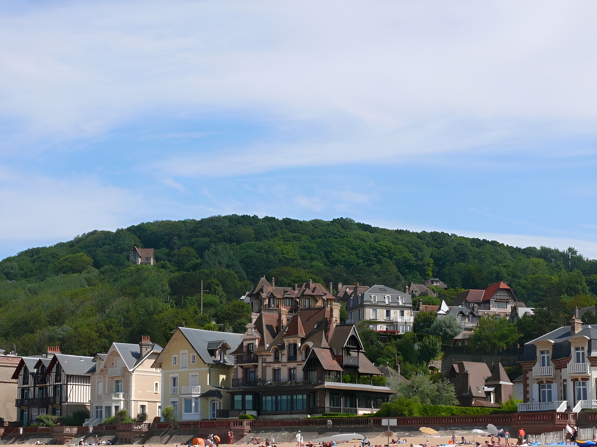 Calvados TourismeFalaises Houlgate