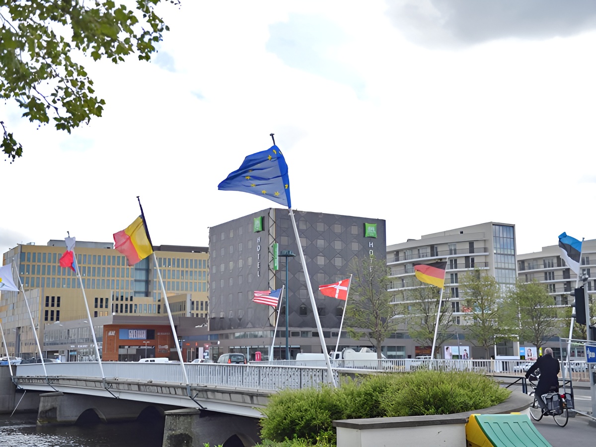 Ibis Styles Caen Centre GareIbis Styles Caen - extérieur