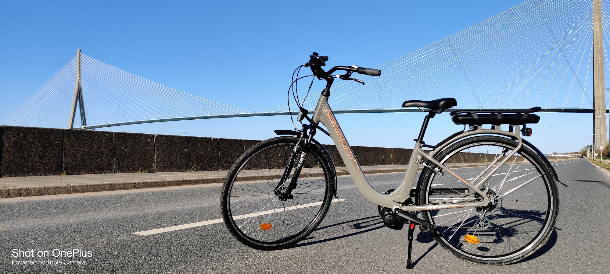 Vel'hOnfleurVélo de ville Hollandais électrique