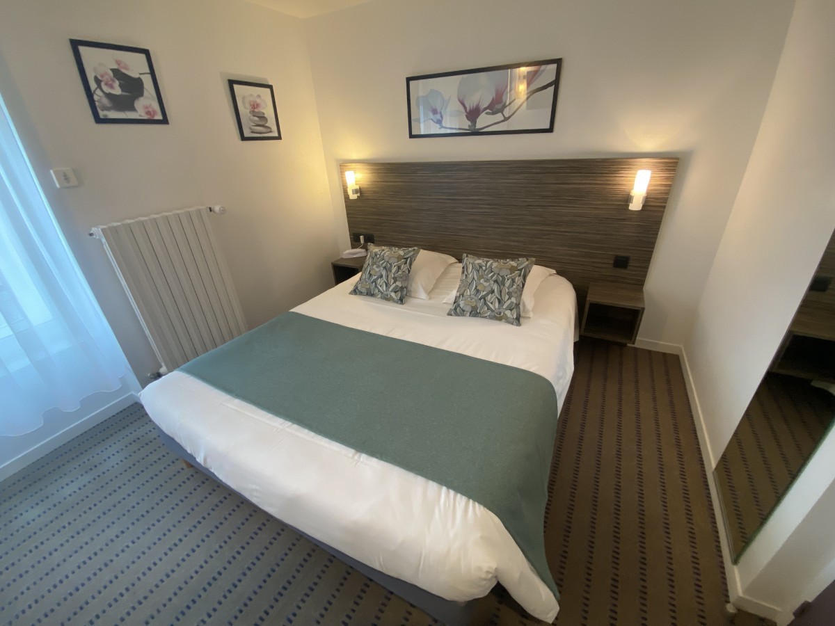 PROPRIETAIREhotel-le-louvre-cherbourg-cotentin-11
