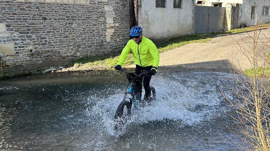 Trott'In CaenTrott'in Caen Franchissement d'une rivière