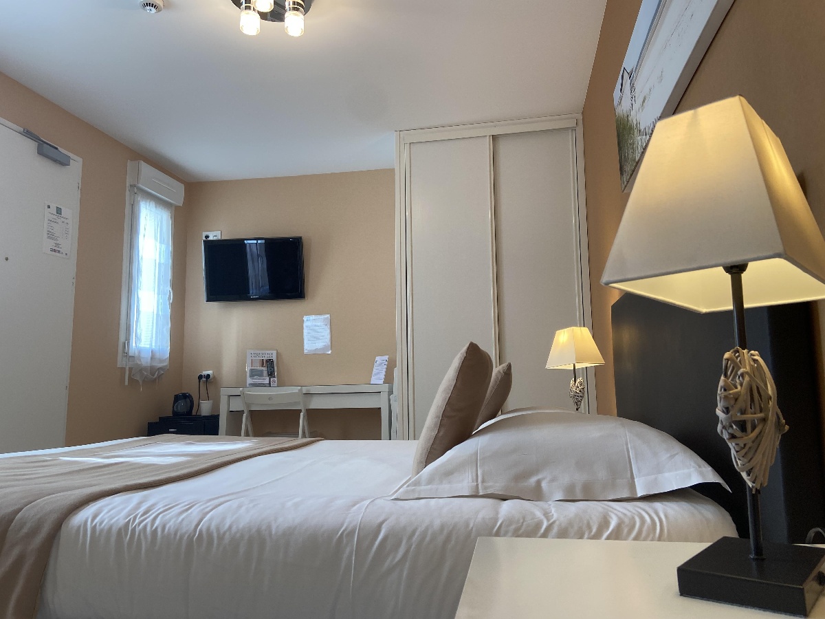Hotel de la plage - HoulgateChambre double Patio