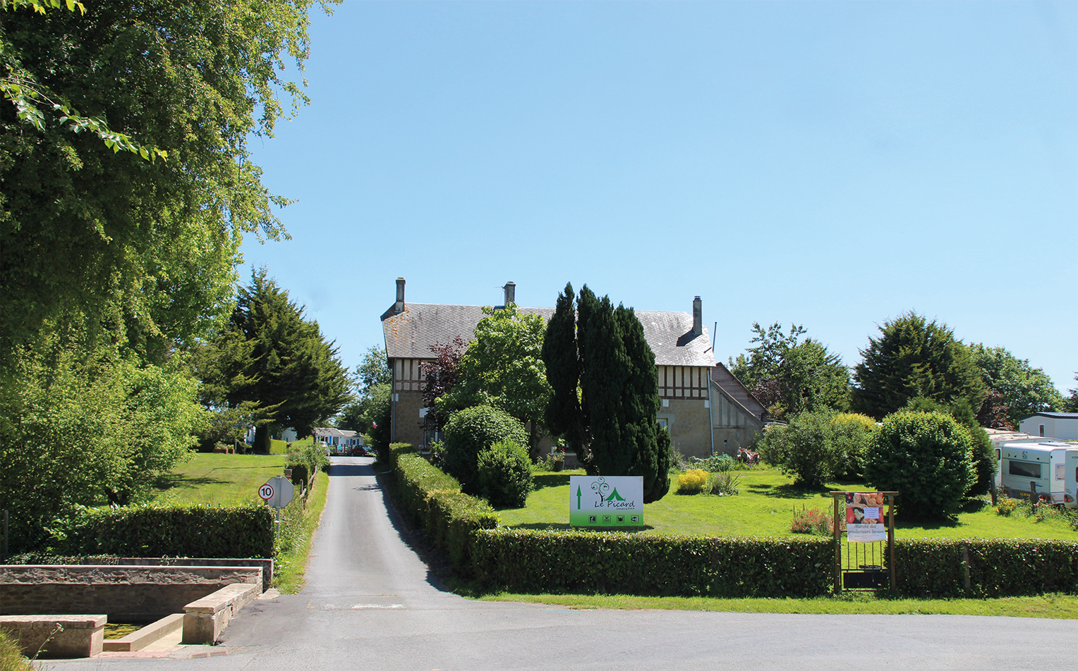 Mme Depuichaffray - Camping Le PicardEntrée - Camping Le Picard