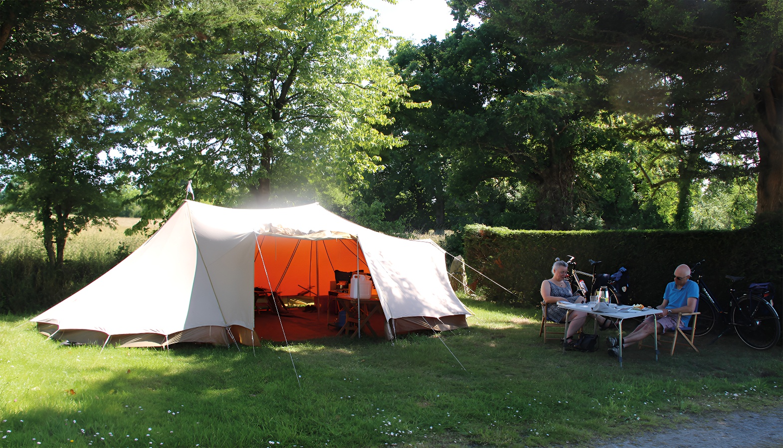 Mme Depuichaffray - Camping Le PicardEmplacement - Camping Le Picard