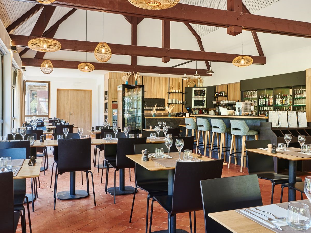 ©Giuliano OttavianiLes Maisons de Tatihou / Restaurant le Carré - Intérieur Restaurant le Carré - Tatihou
