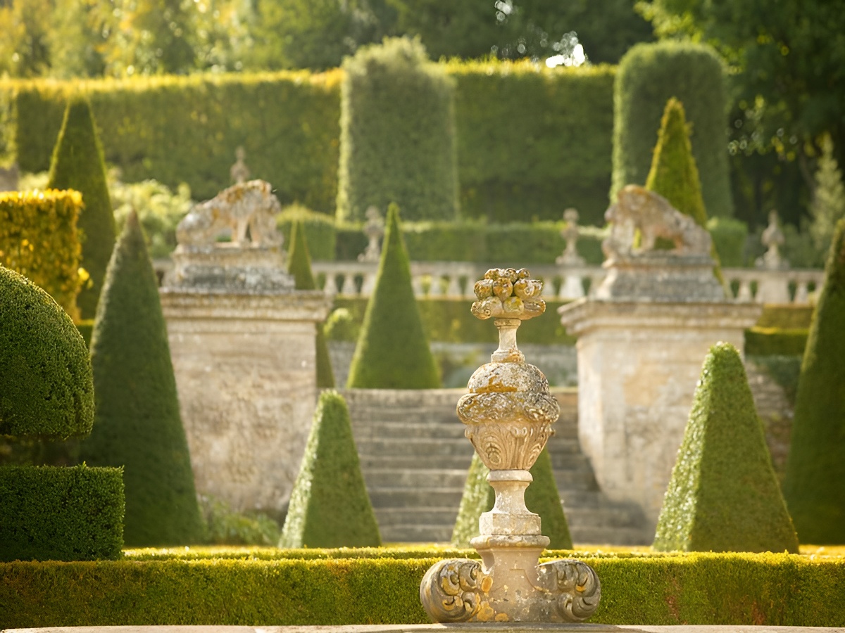 ©G.Wait Calvados TourismeJardins du château de Brécy
