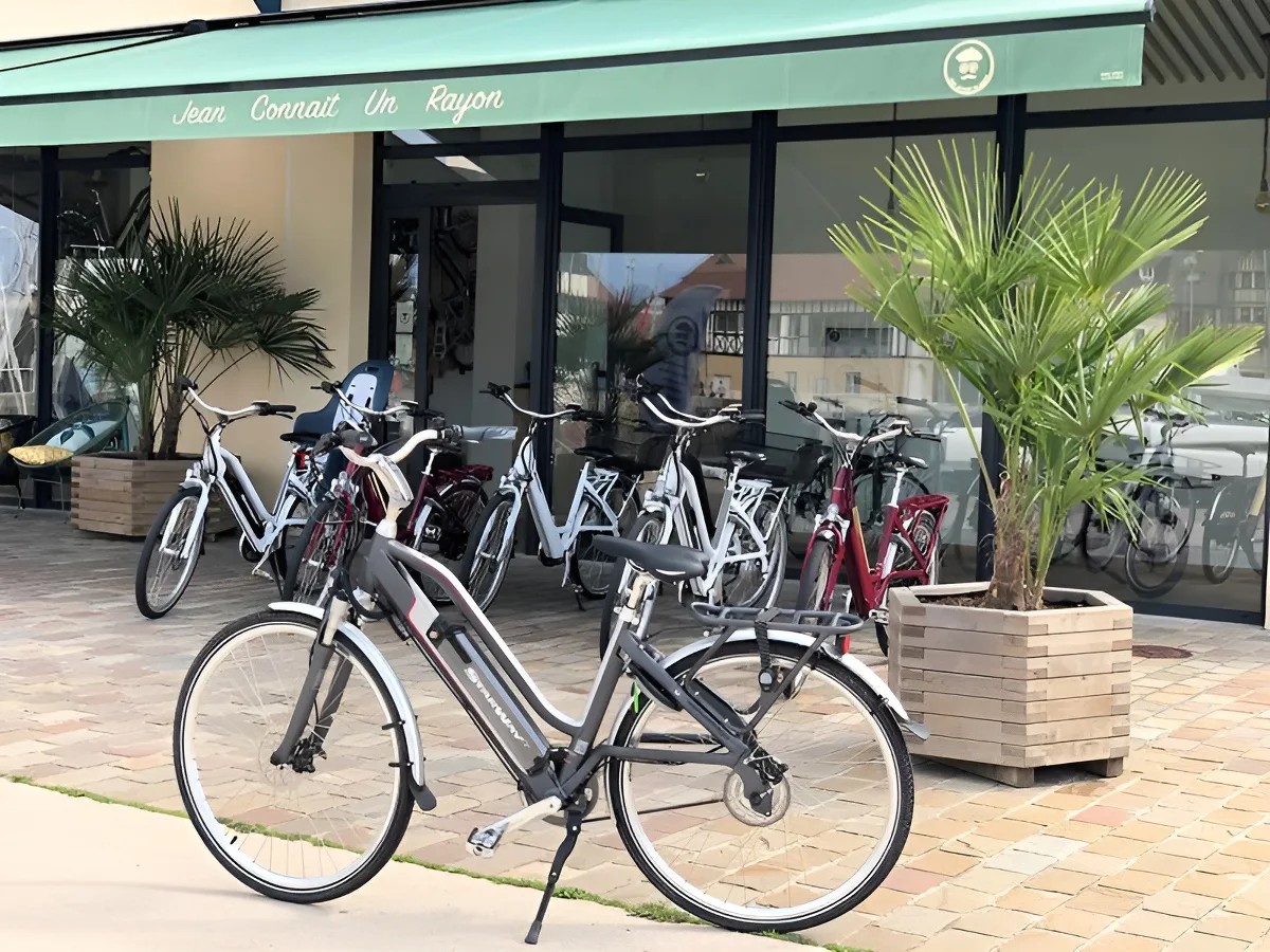Location de vélos électriques - Jean Connaît Un Rayon