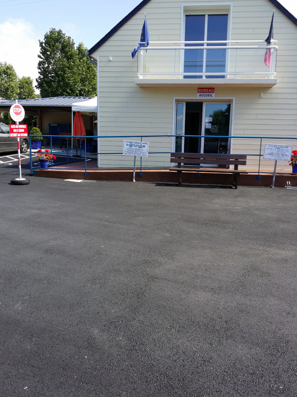 PROPRIETAIREJullouville_Camping Le Val Ombré_4