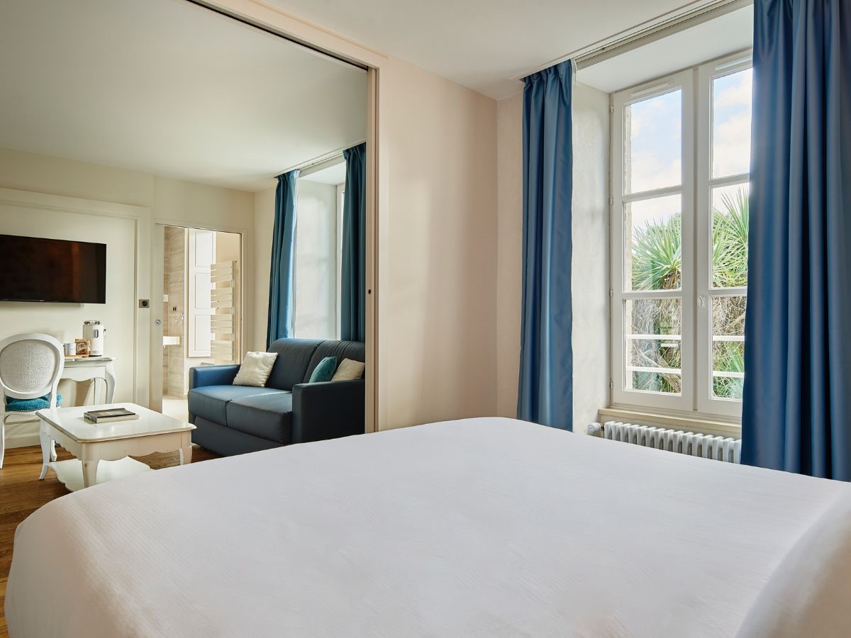 ©Giuliano OttavianiLes Maisons de Tatihou / Restaurant le Carré - Junior Suite - Maison des Amiraux (2)