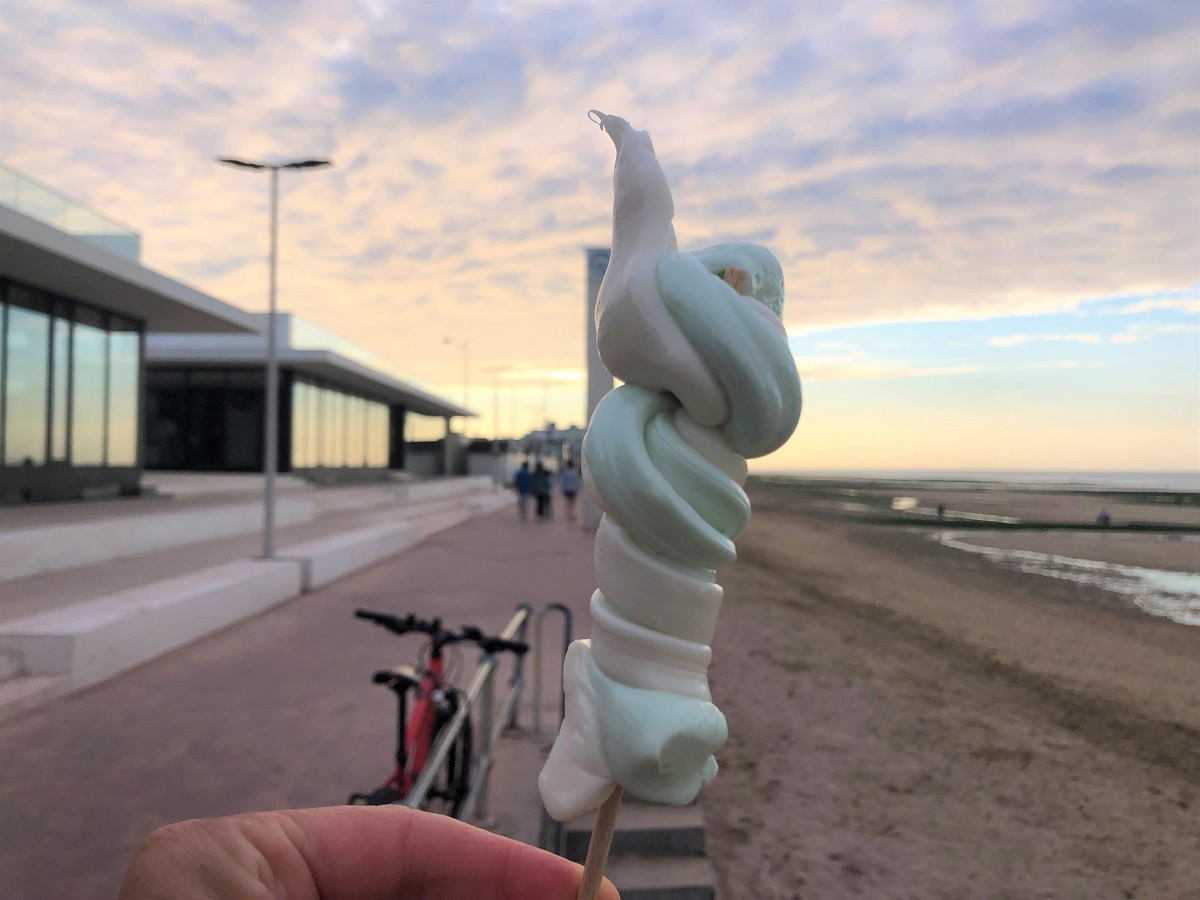 Mathilde LELANDAISla-guigui-de-luc-sur-mer-bonbon-credit-mathilde-lelandais (7)