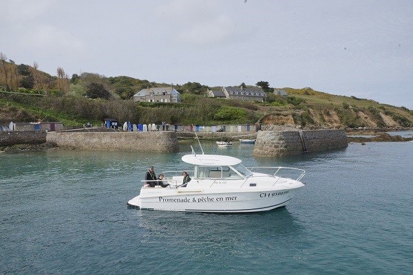 SU LA ME-DELACOURla-hague-omonville-la-petite-goury-balades-nautiques-peche-su-la-me-delacour-1
