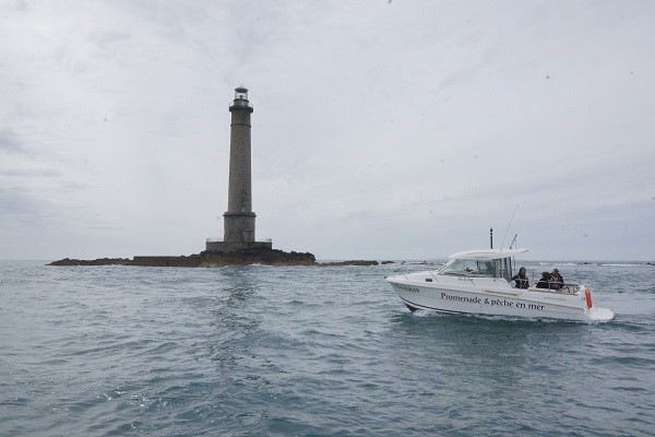 SU LA ME-DELACOURla-hague-omonville-la-petite-goury-balades-nautiques-peche-su-la-me-delacour-2