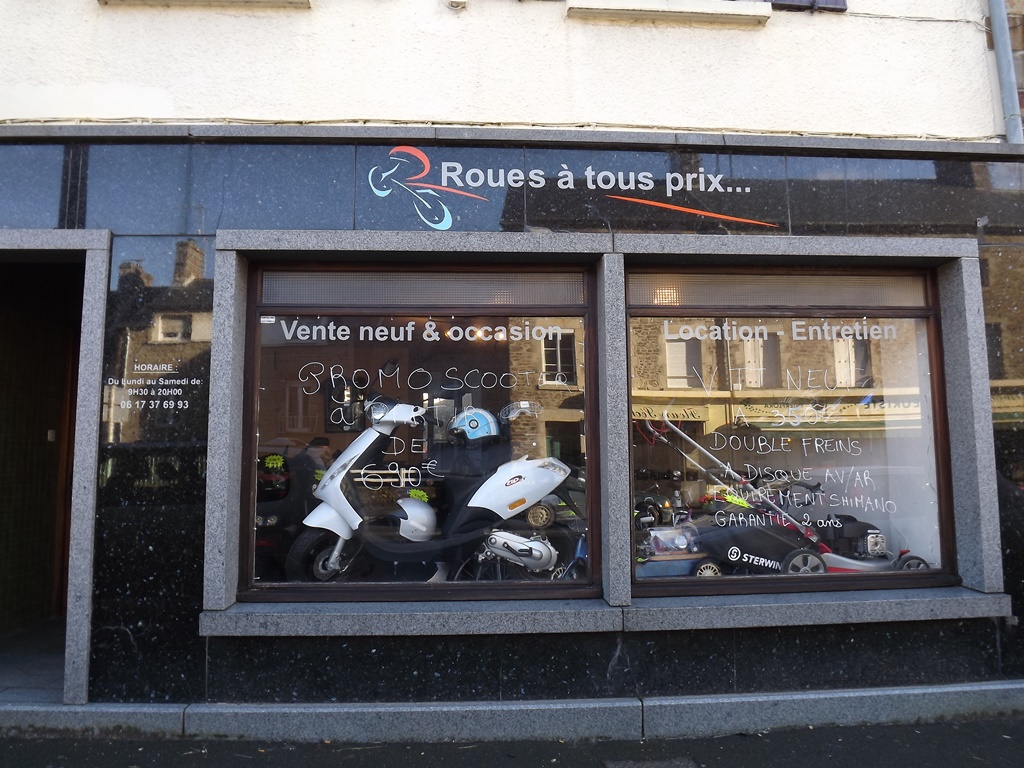 PROPRIETAIREla-haye-2-roues-a-tous-prix