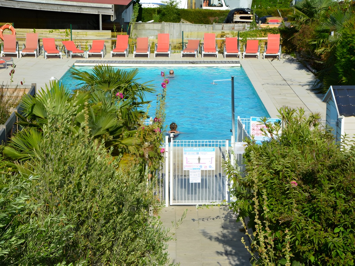 Camping la Pommeraie - CabourgLa Pommeraie_piscine