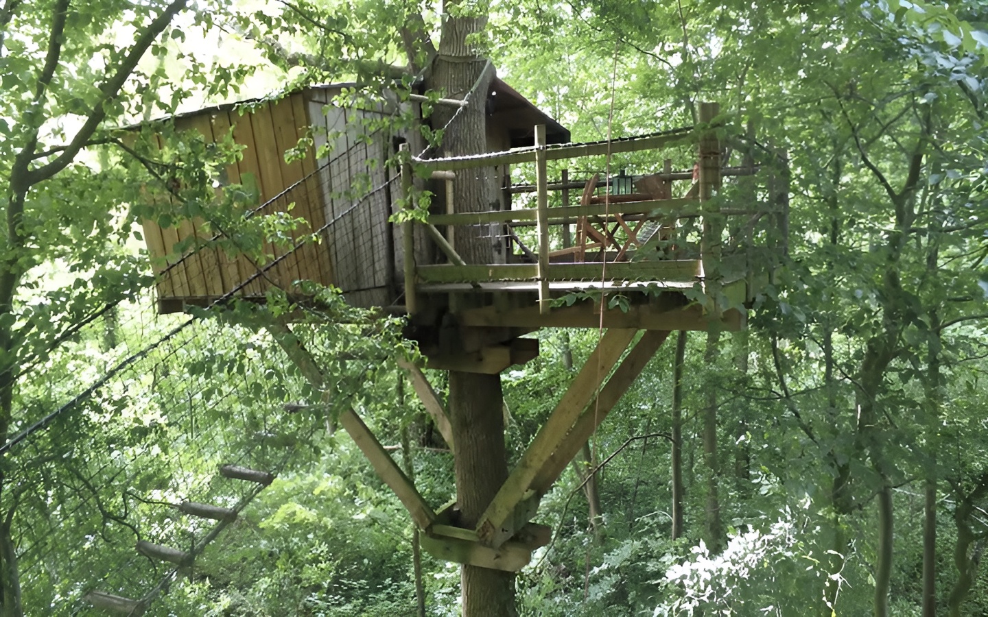 Domaine de OuézyDomaine de OuézyDomaine de OuézyDomaine de Ouézy - Cabane 10m