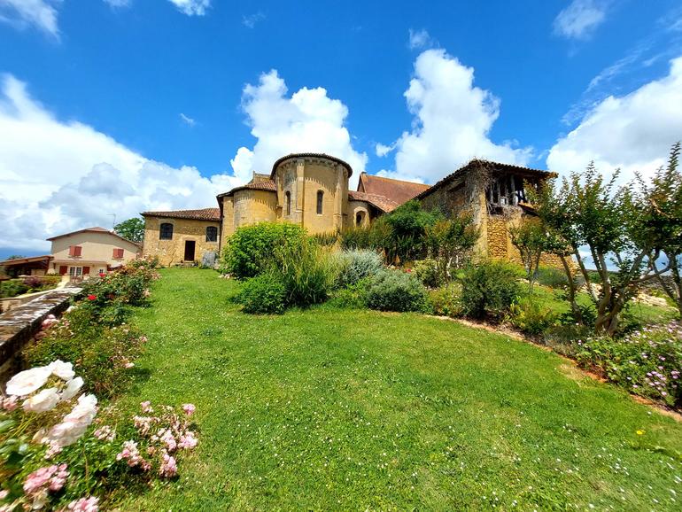 Mairie PimboLe-jardin-de-la-collegiale_articleimage