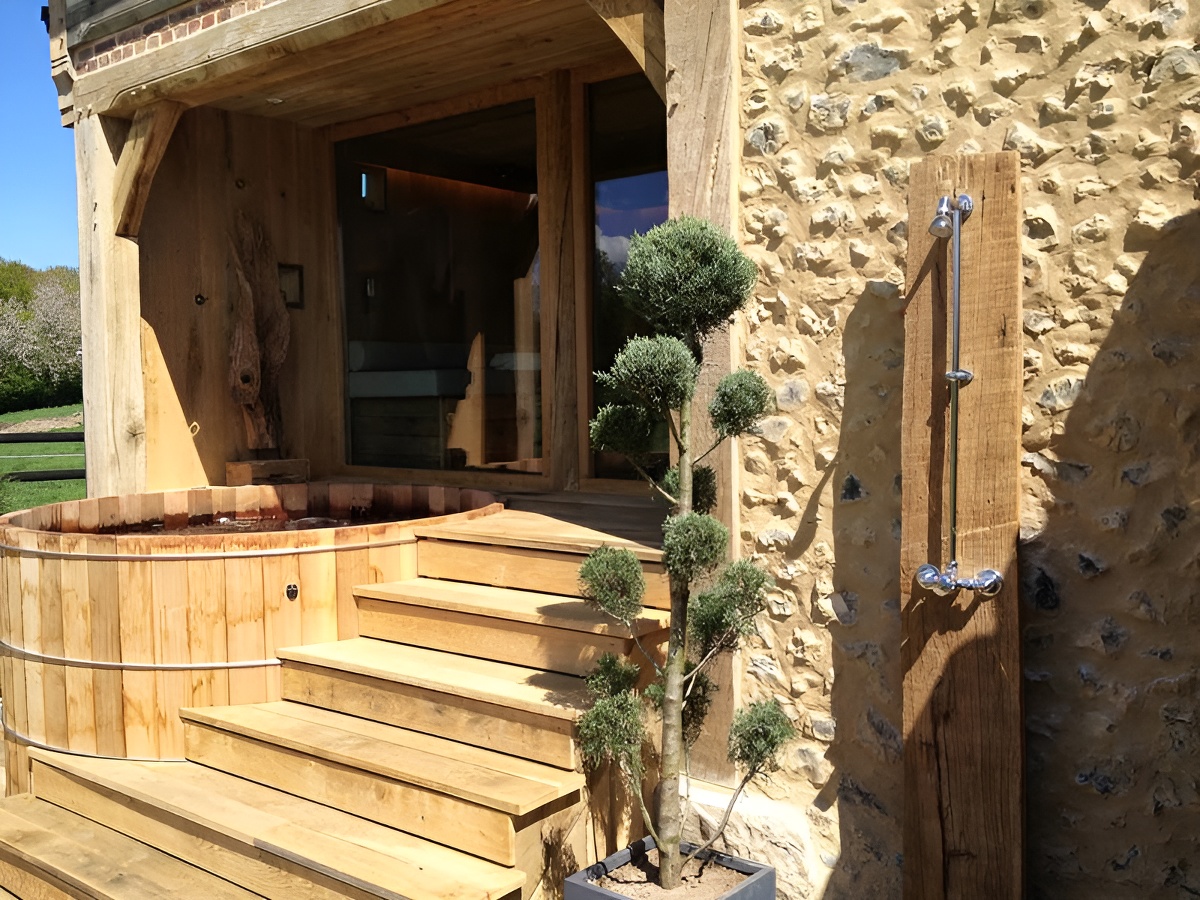 Mme RiffierLe Gîte de l'Ecurie à Tordouet, spa nordique