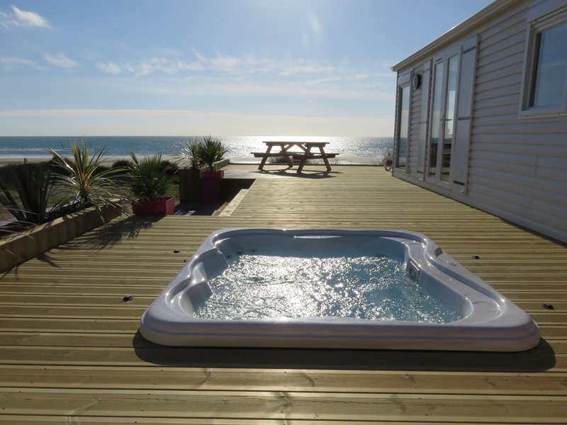 PROPRIETAIREle-rozel-camping-le-ranch-mobilhome-prestige