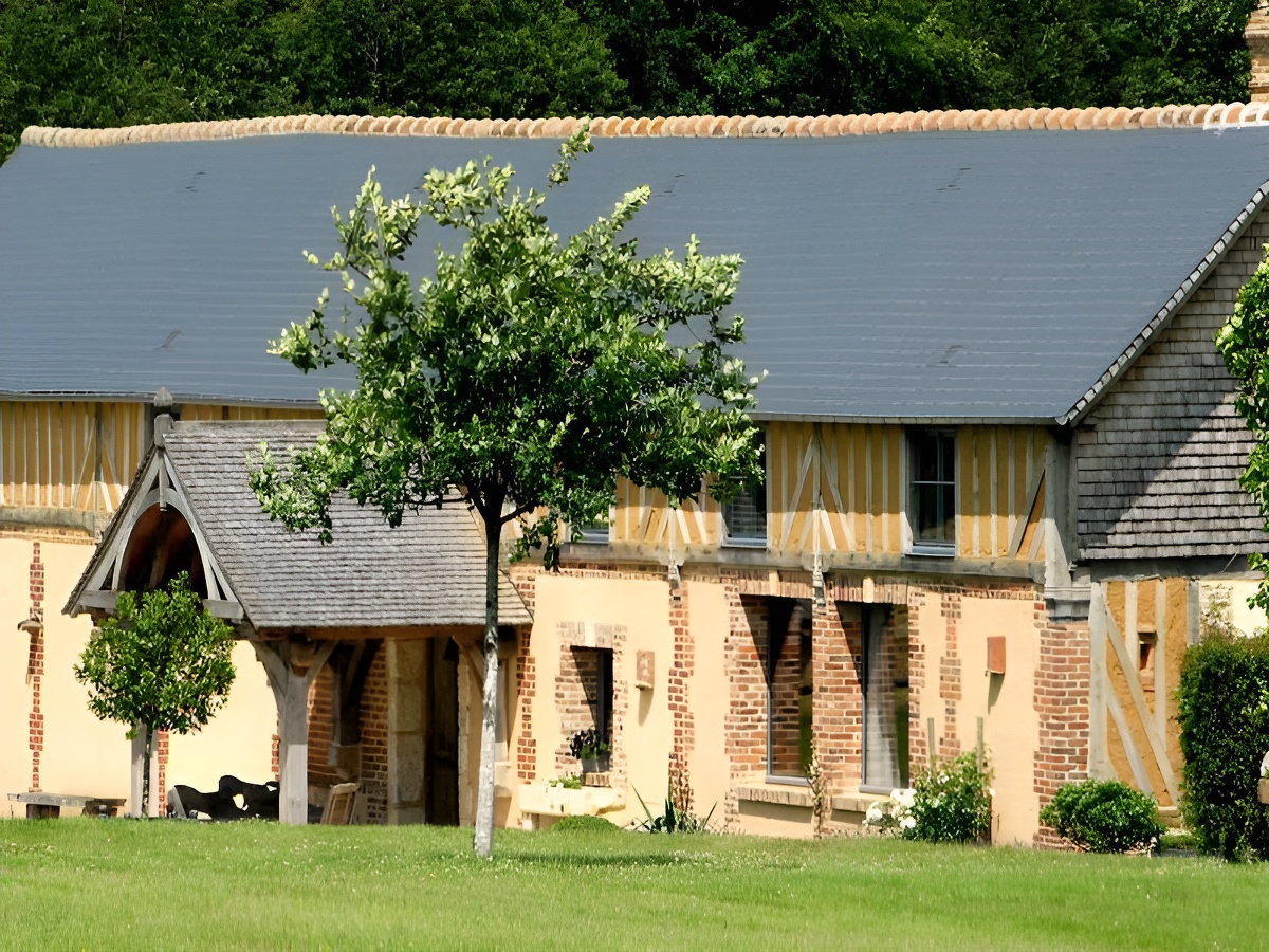 Mme RiffierLe Gîte de l'Ecurie du Pré des Colombiers à Tordouet, extérieur