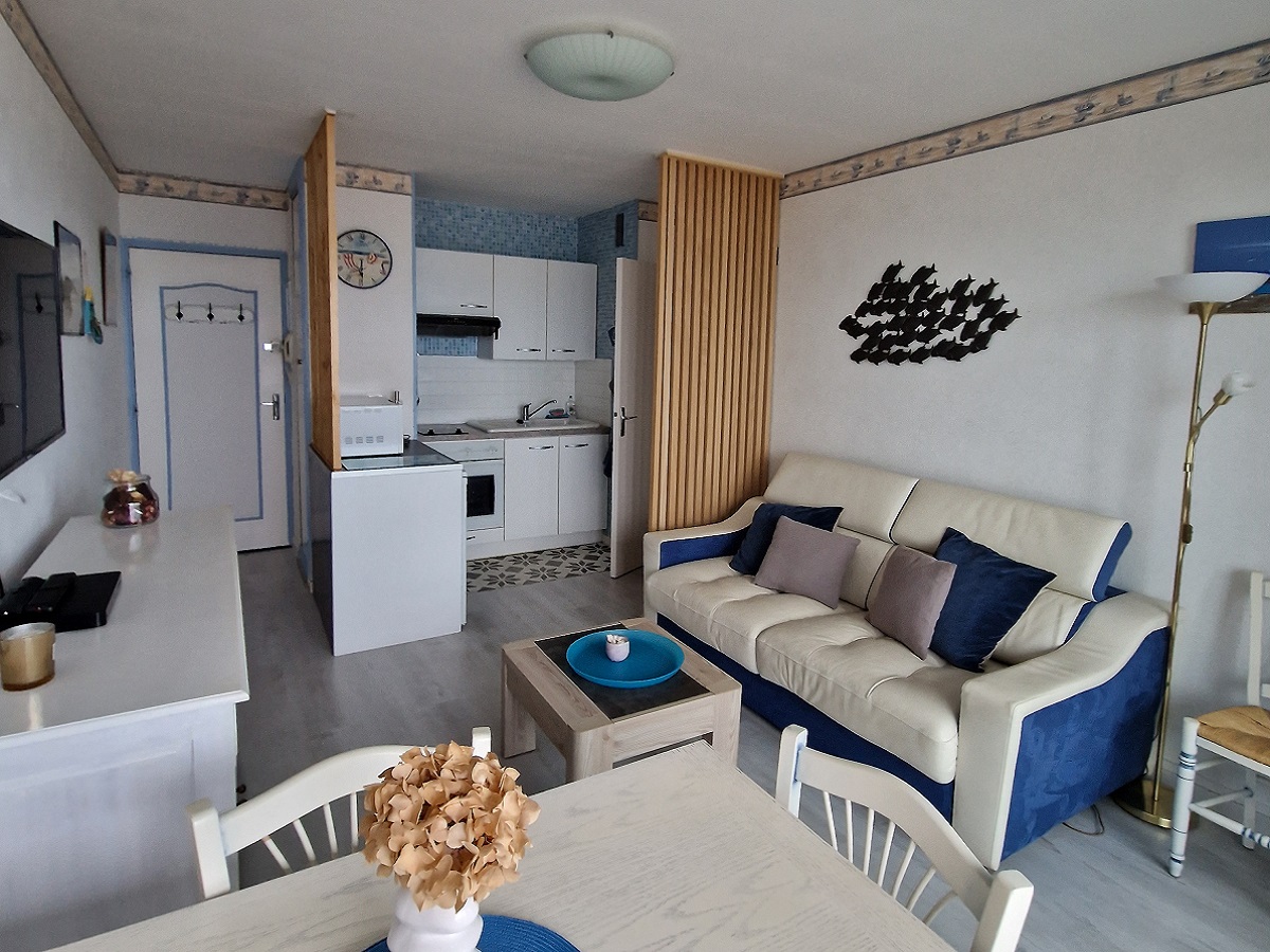 Véritéles Marinas salon
