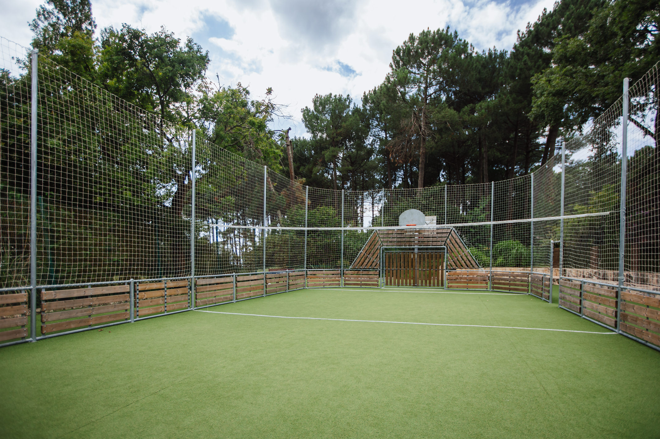 domaine les oréadesLes Oreades-Terrain de sport
