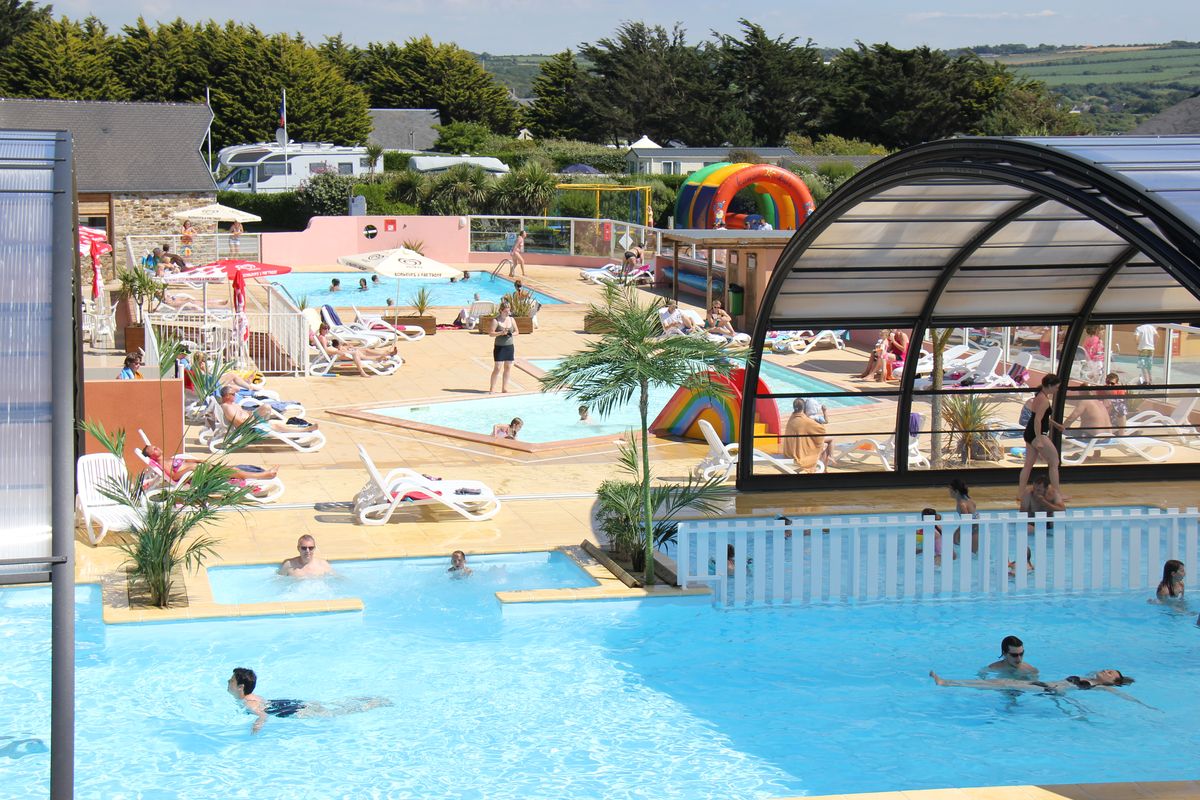 LE GRAND LARGEles-pieux-camping-le-grand-large-1