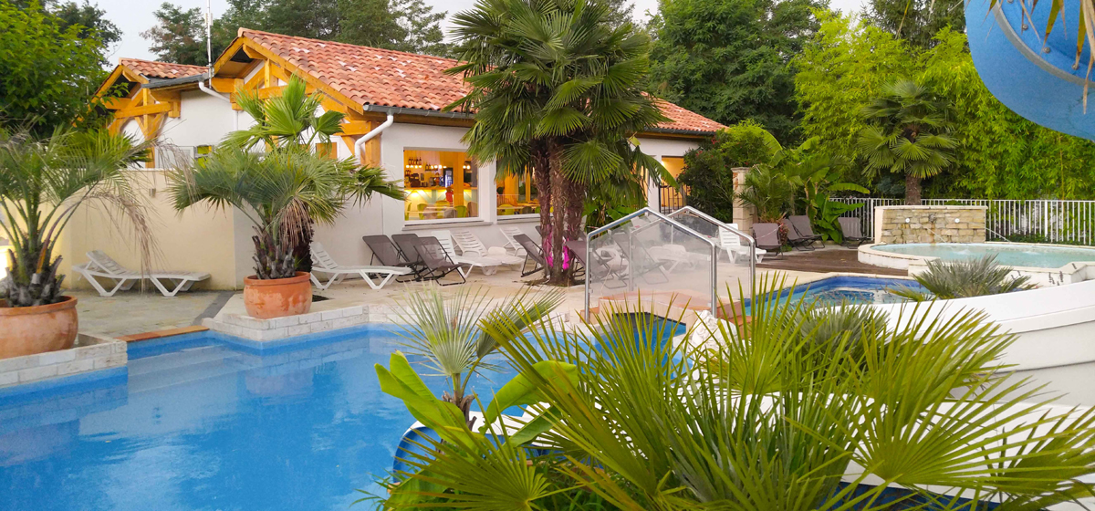 Les Platanesles platanes st geours piscine