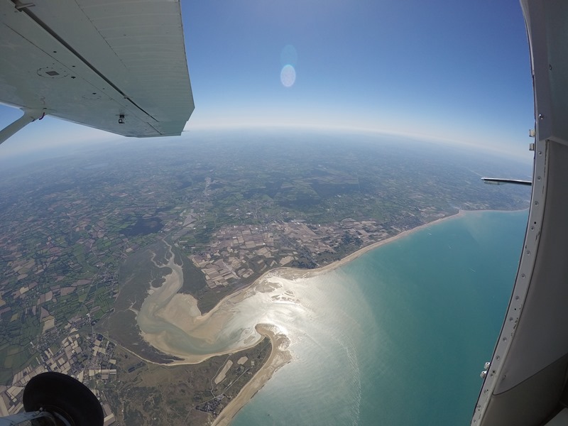 PROPRIETAIRElessay-a-air-parachutisme-7