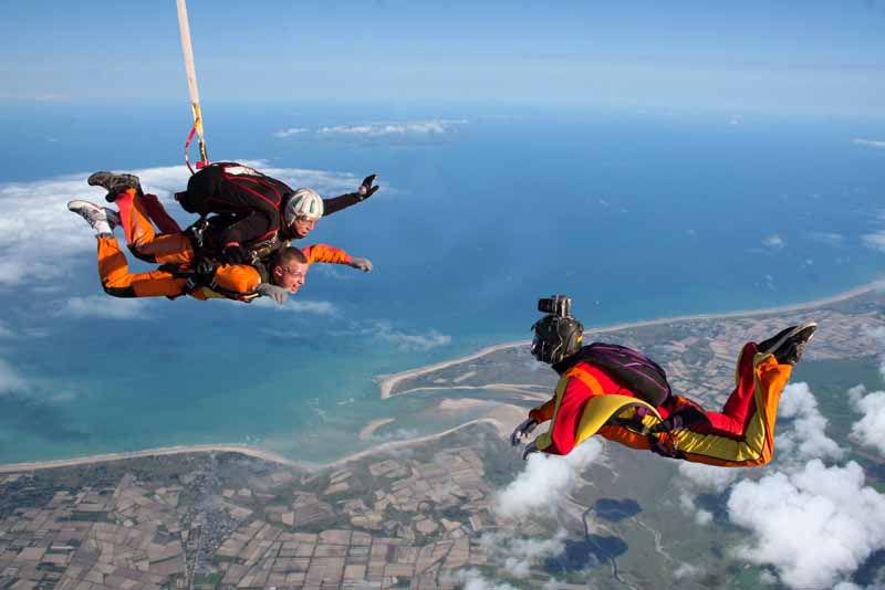 OTLessay_A'Air Parachutisme