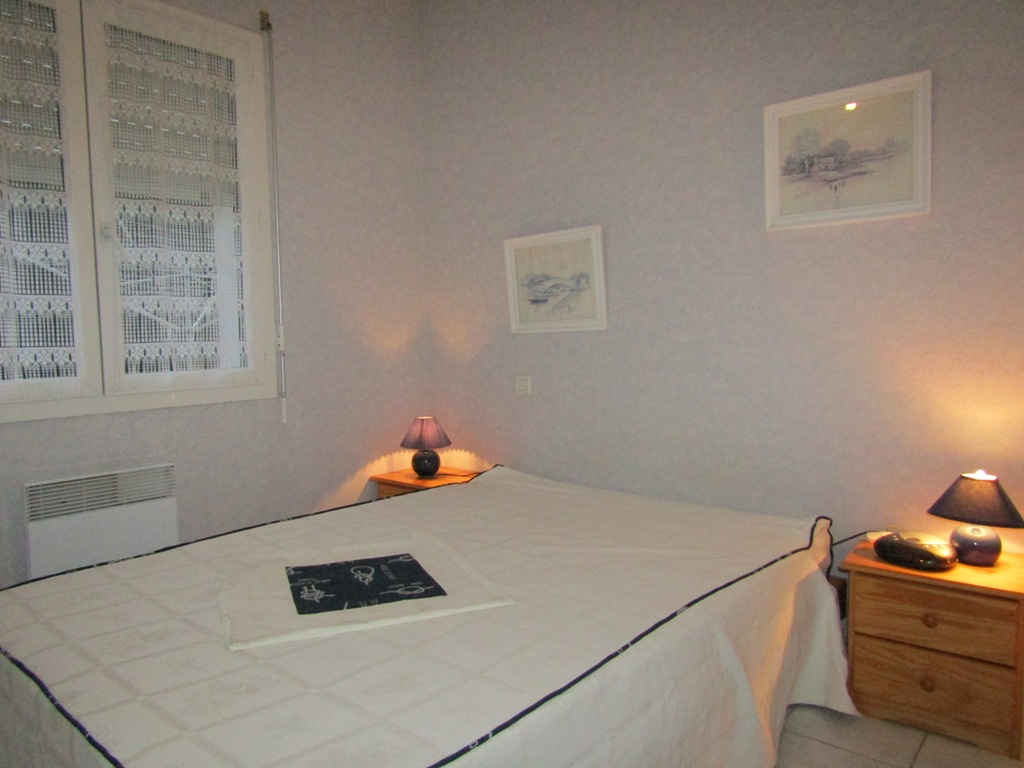 OT MontfortLestage bleu - chambre 2pers