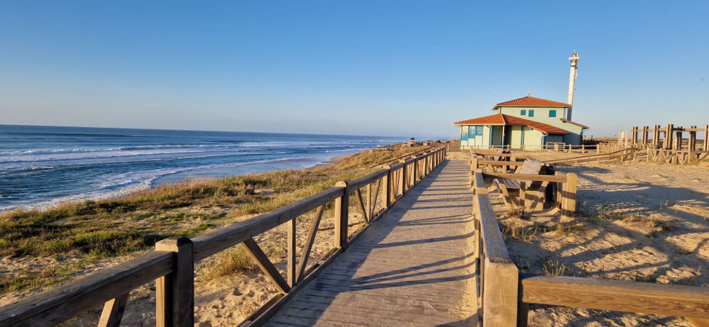 CampingCapLIT-CampingCap_Plage_Cap_poste_secours