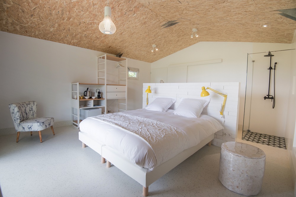 © Petite couronneLodge-la-cabane-des-canards-Hotel-Lodge-La-Petite-Couronne