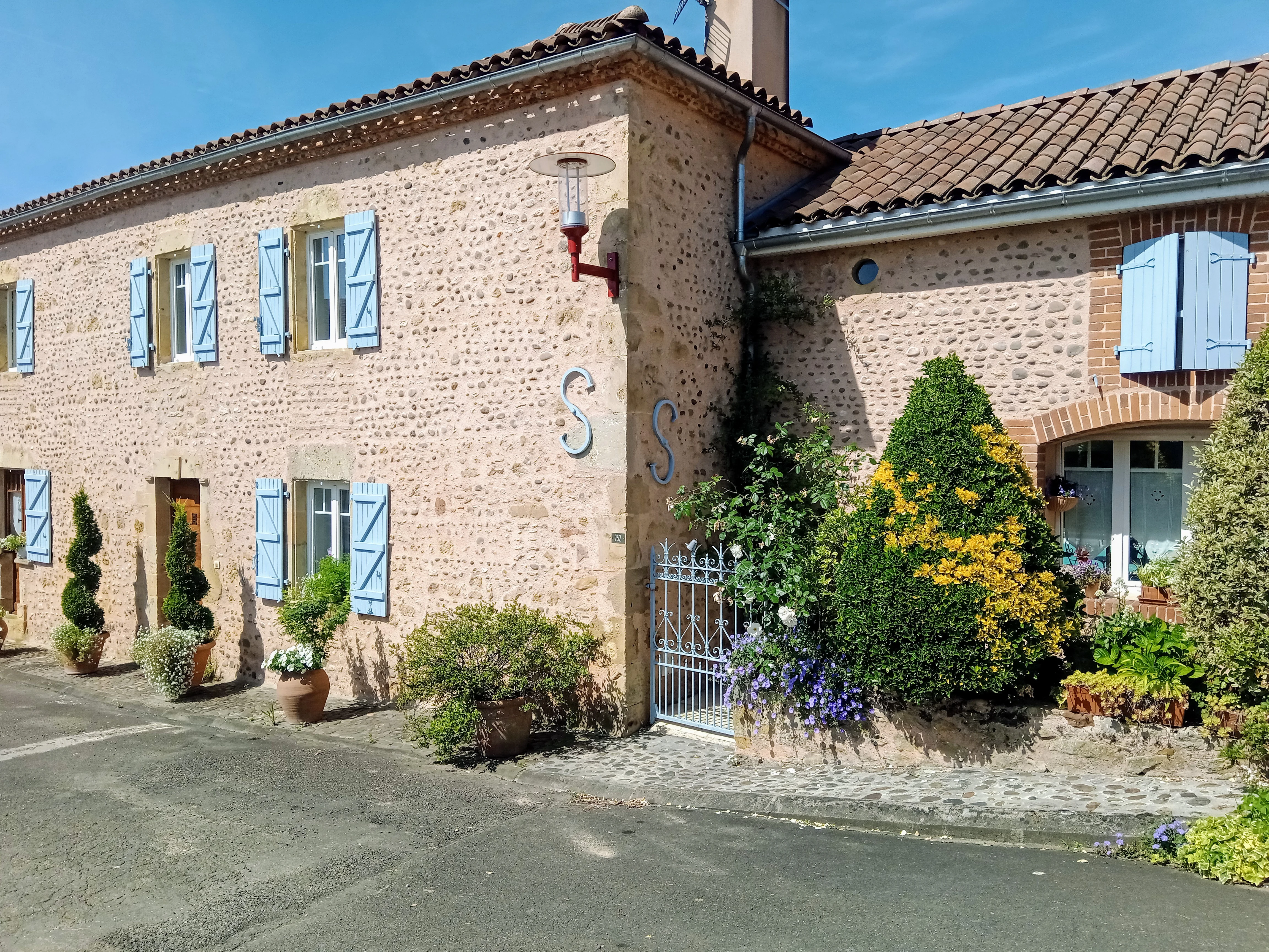 Maison @ Miramont-Sensacq 01.jpg
