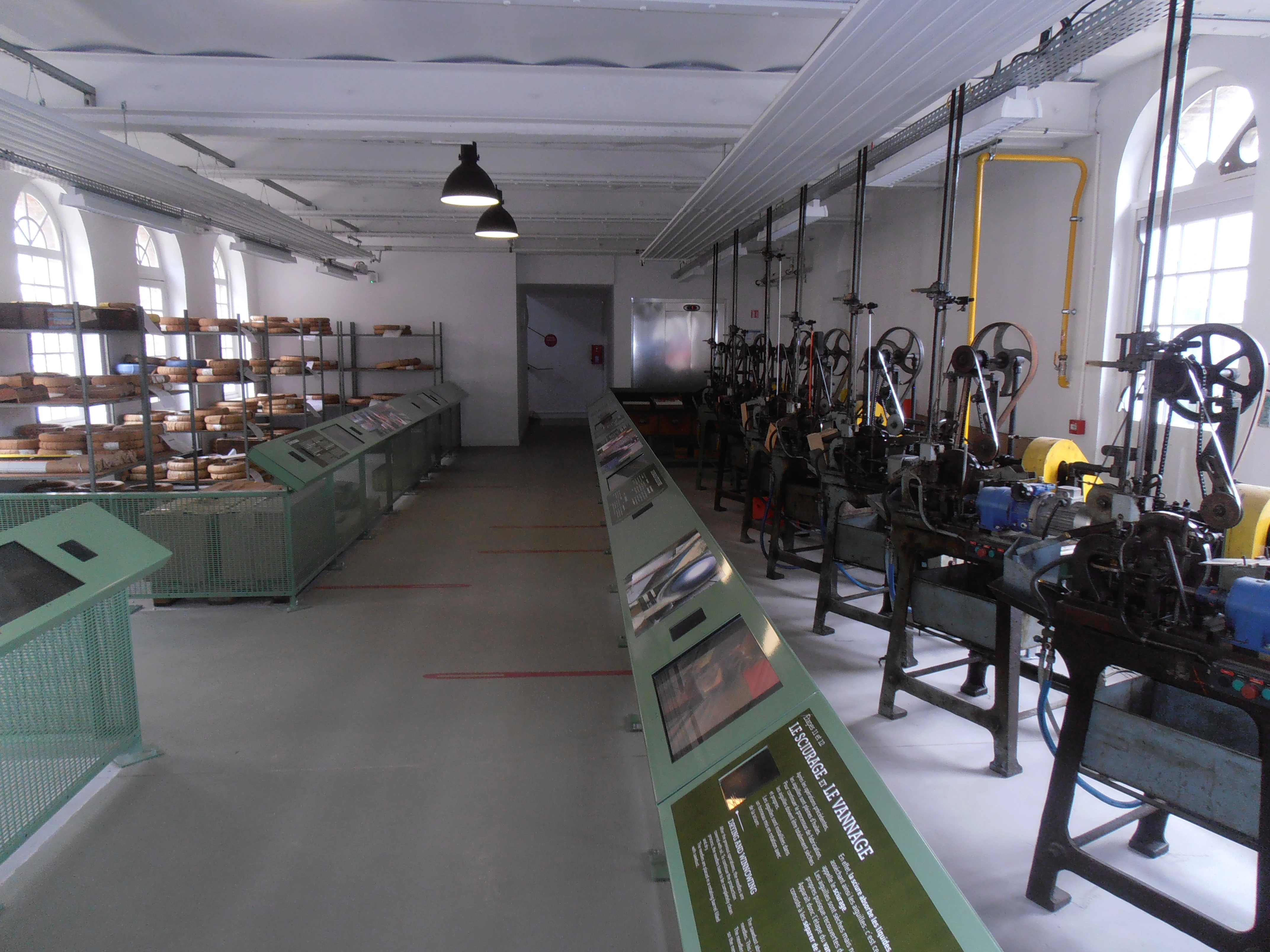 Manufacture Bohin machines