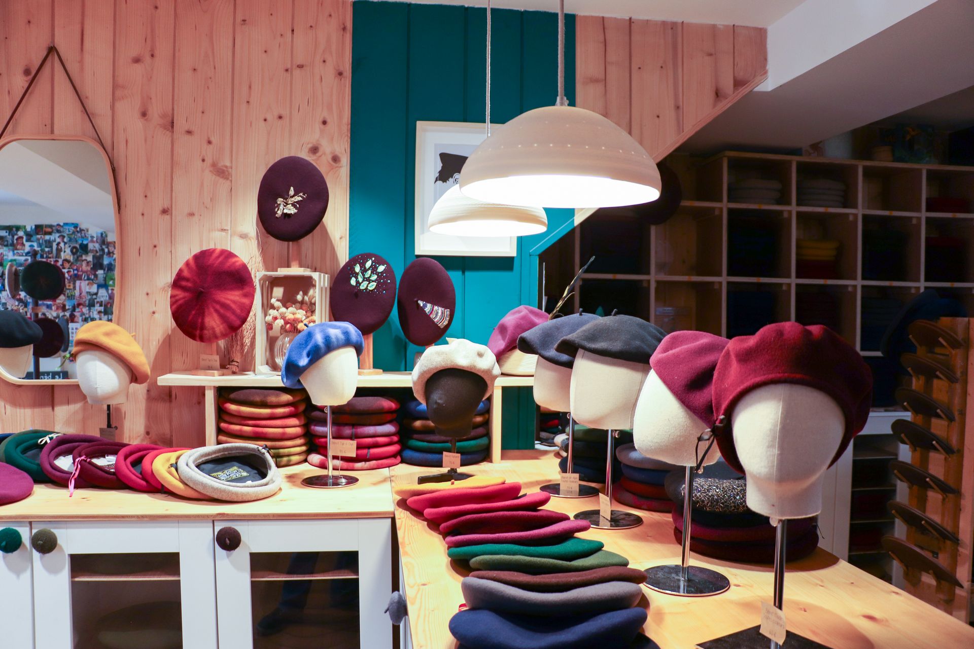 Cyril LarroutureManufacture de bérets4