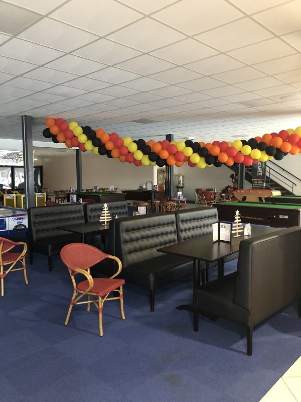 PROPRIETAIREMarcey-les-grèves-bowling-de-la-baie (1)