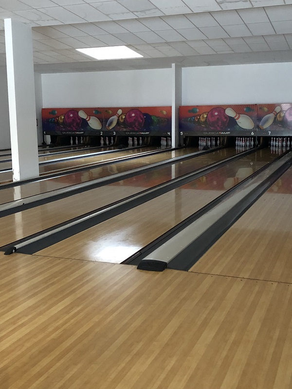 PROPRIETAIREMarcey-les-grèves-bowling-de-la-baie (2)