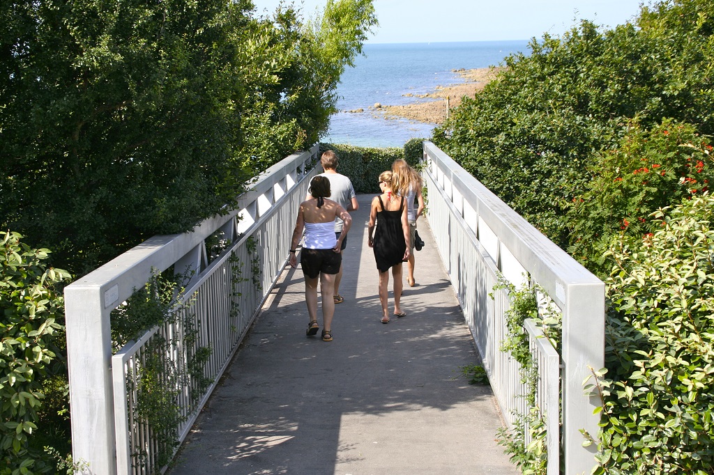PROPRIETAIREmaupertus-sur-mer-camping-anse-du-brick-25