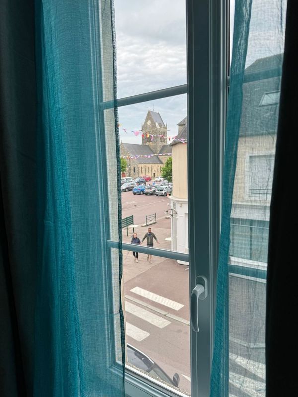 PROPRIETAIREmeuble-le-39-sainte-mere-eglise-9