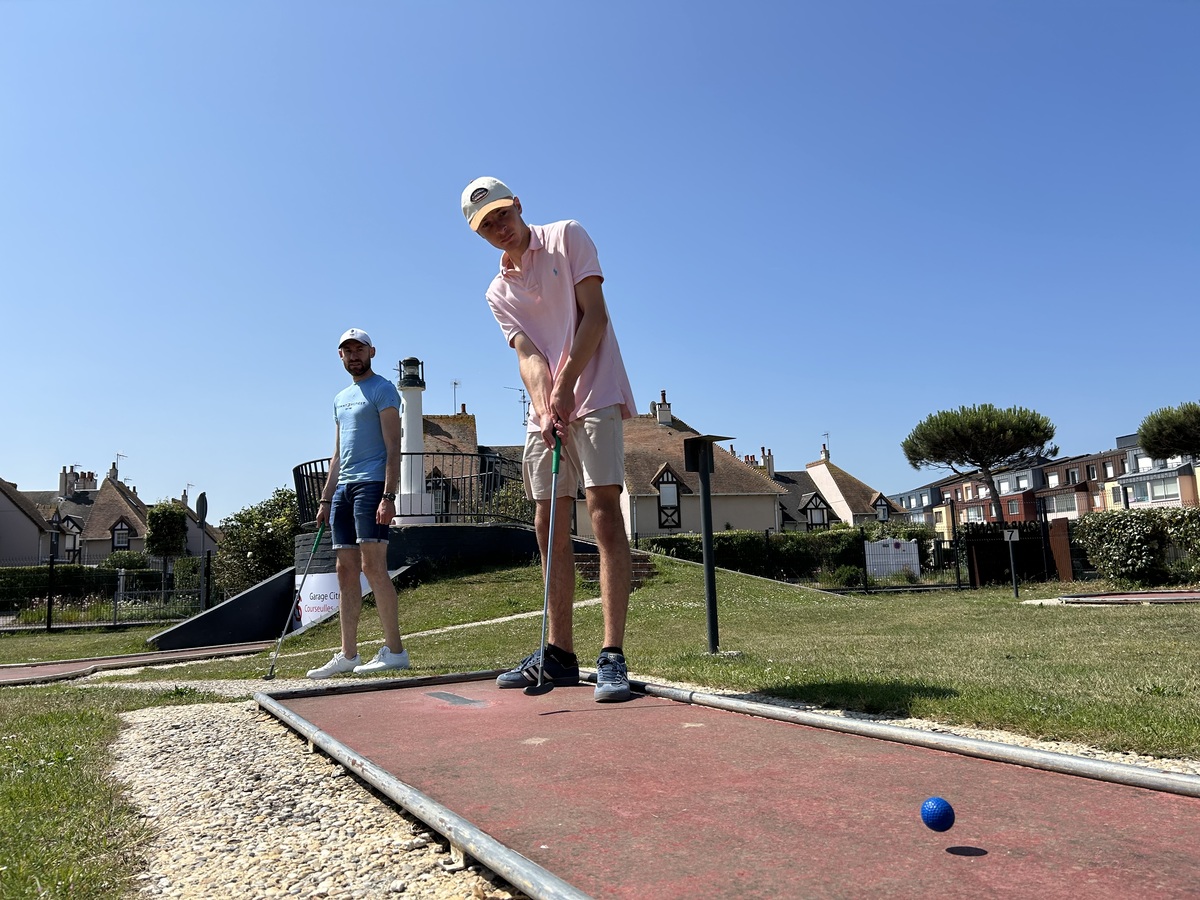 Mathilde Lelandaismini-golf-de-courseulles-sur-mer-credit-mathilde-lelandais (10)