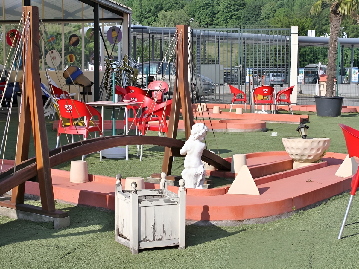 Schatzi ParkMini golf Schatzi Park (3)