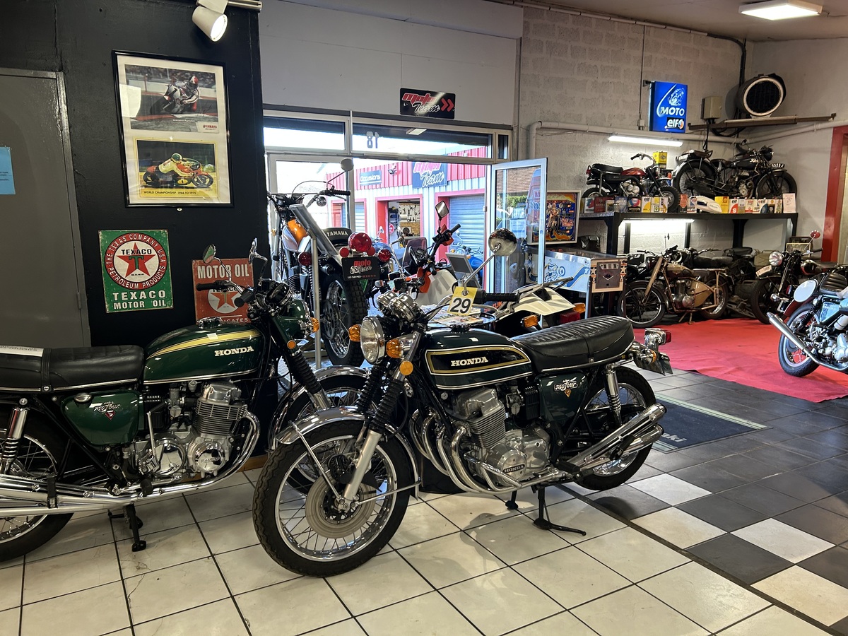 Orane Trinitémoto-team-luc-sur-mer-showroom