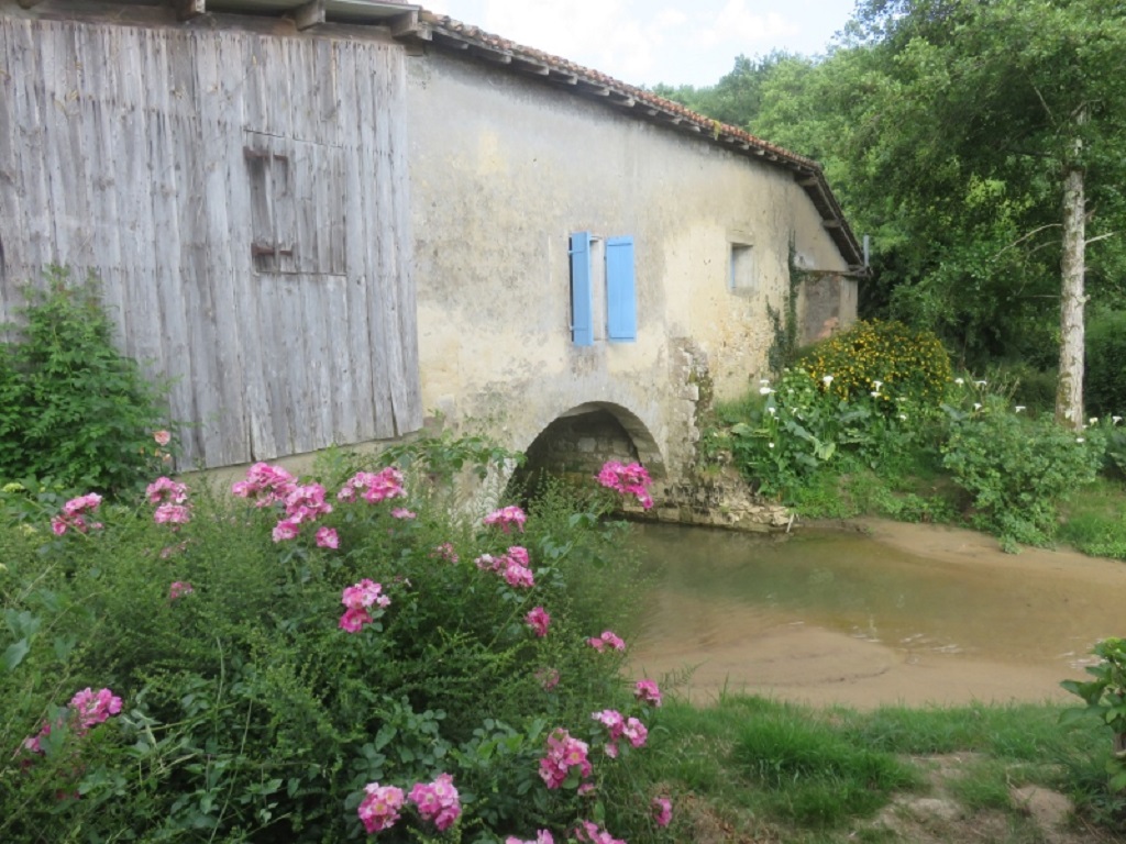 Moulin de PoyallerMoulin de Poyaller - Moulin à eau