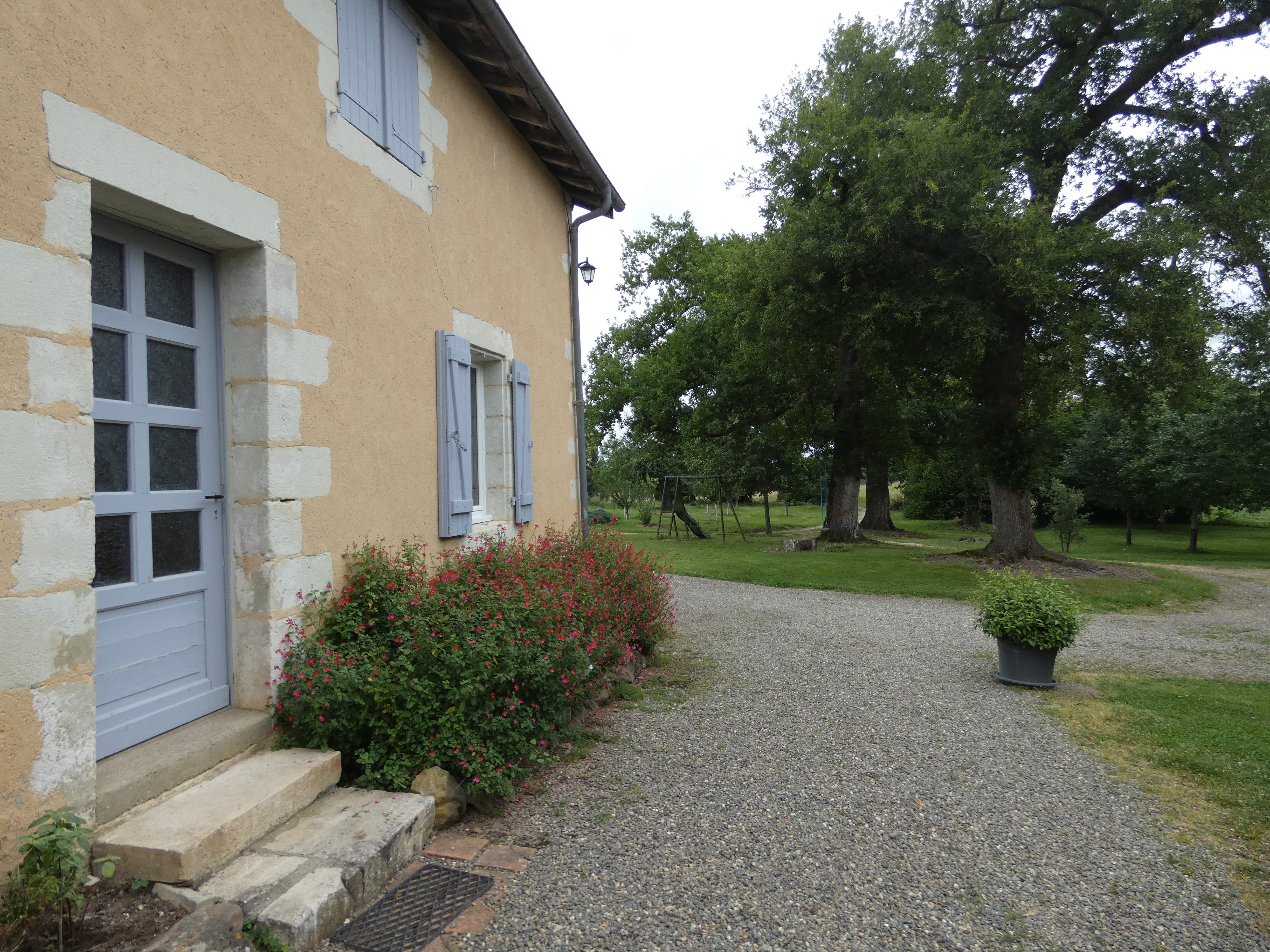 GDF40Entrée du Gite de Jean 10402 à Horsarrieu avec les Gîtes de France Landes