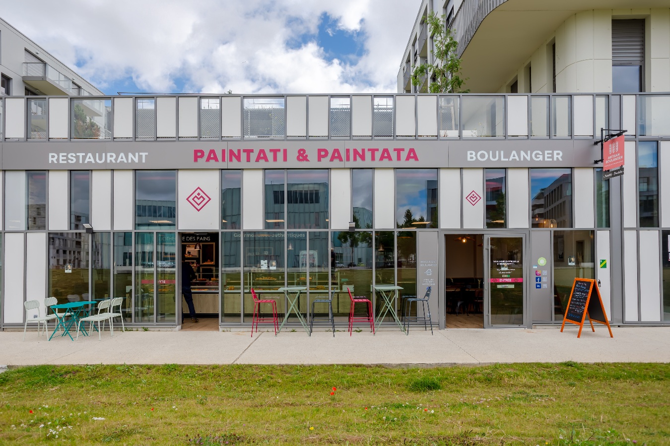 © Paintati & PaintataPaintatiPaintata_facade