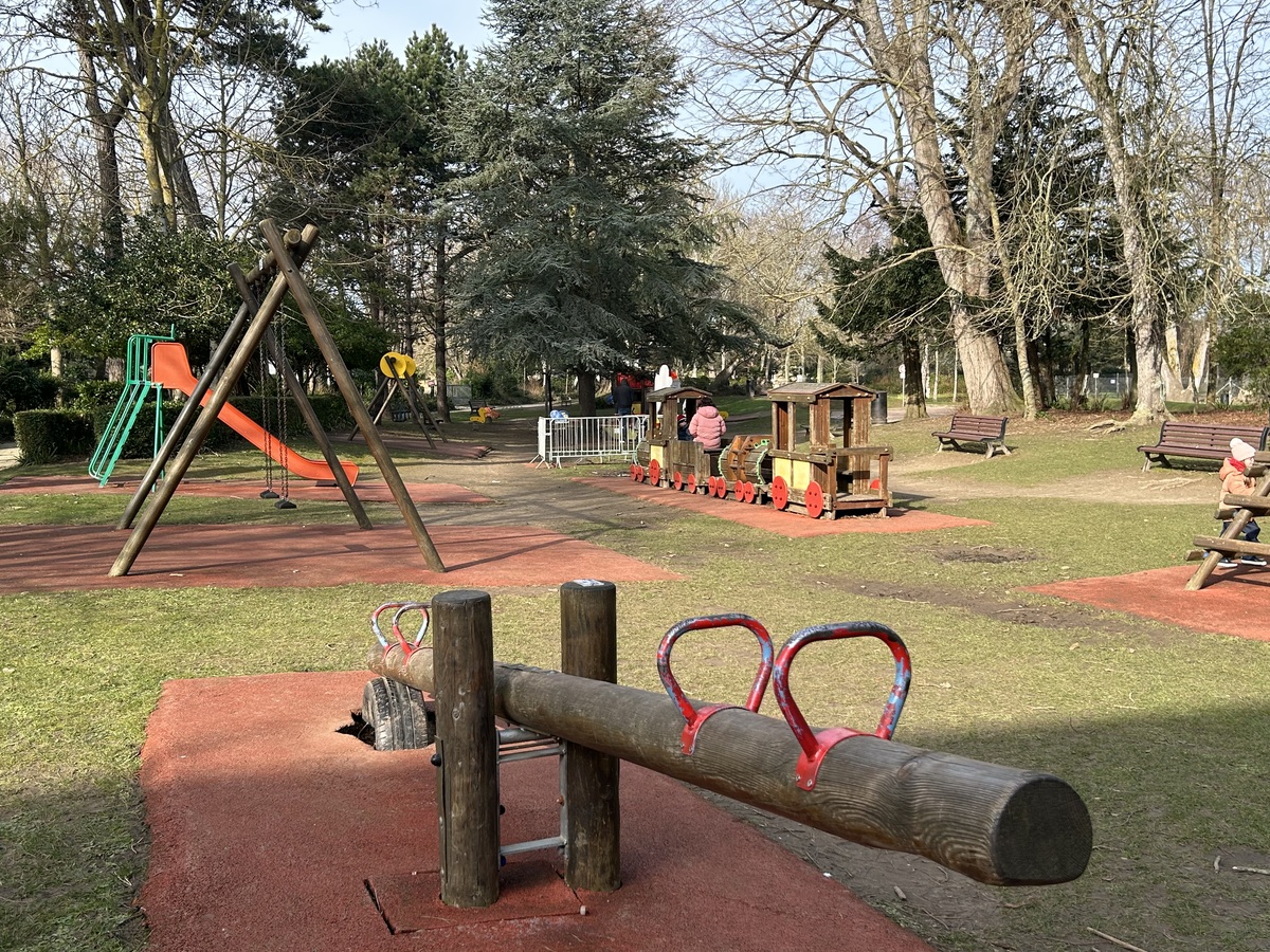 Orane Trinitéparc-de-la-baleine-air-de-jeux