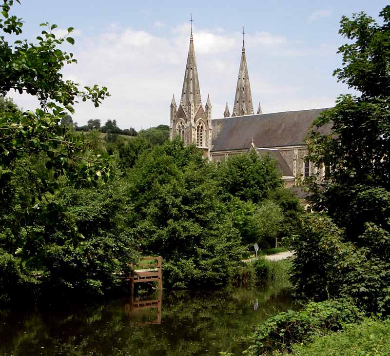 ©Parcours Handipêche de la Vire