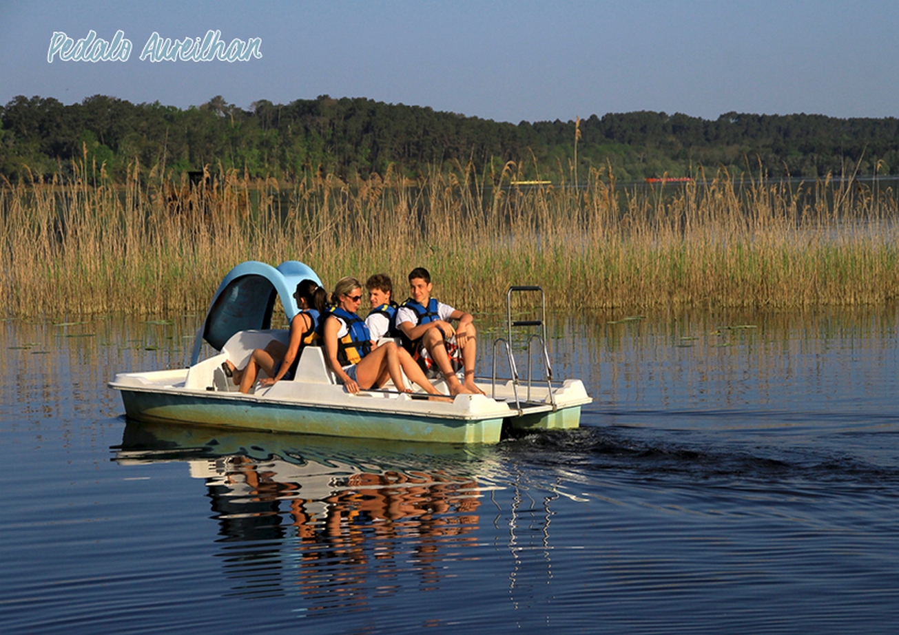 All waterPedalo--Copier-